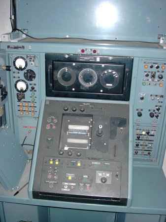 interior view, Type 86 Firelight radar (Photo: Richard Vernon)