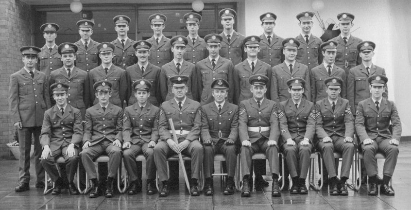 219 Entry Craft Apprentices - click to enlarge!